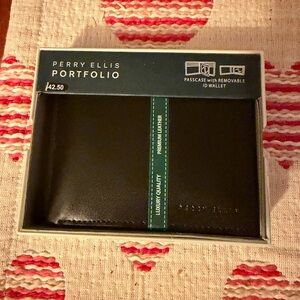 Perry Ellis Black Leather Wallet